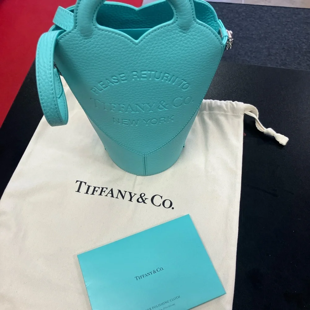 Tiffany & Co. Blue Leather Shoulder Bag with Chain - Picture 2 of 5